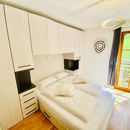 Modern Mountain Aparts 3 And 4 At Skiing Slope * Rauris