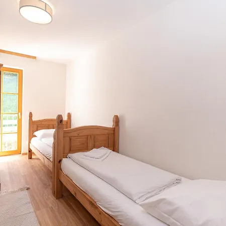 Modern Mountain Aparts 3 And 4 At Skiing Slope * Rauris