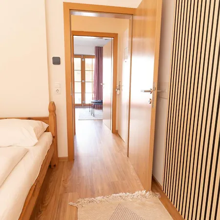 Modern Mountain Aparts 3 And 4 At Skiing Slope Apartament