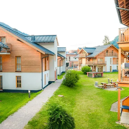 Modern Mountain Aparts 3 And 4 At Skiing Slope Rauris